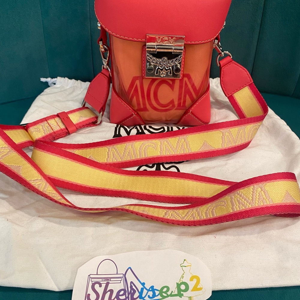 100% authentic MCM Berlin transparent crossbody in teaberry